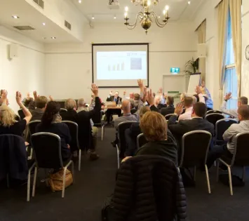 1 AGM2018
